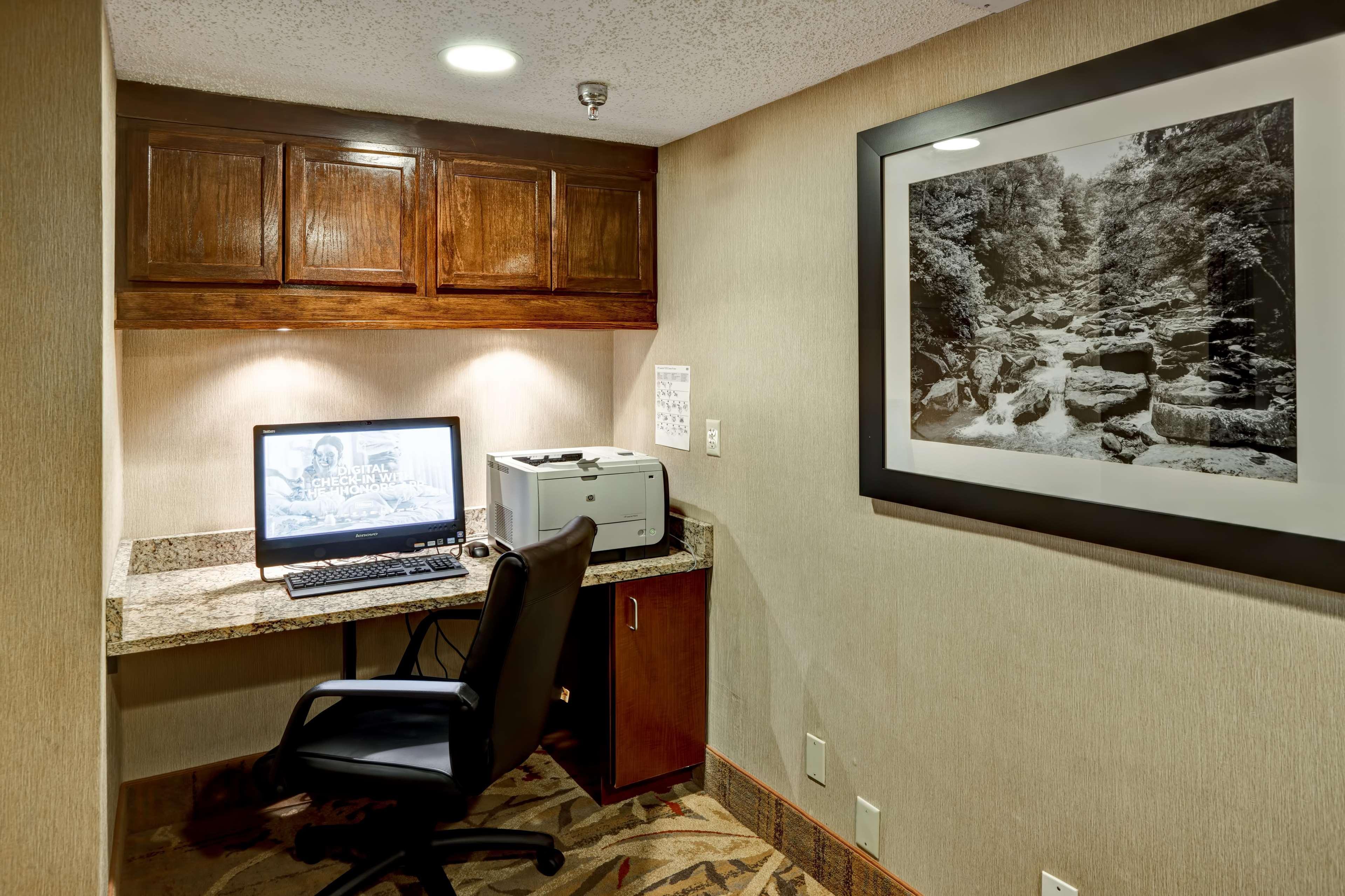 Hampton Inn Моргантаун Екстер'єр фото