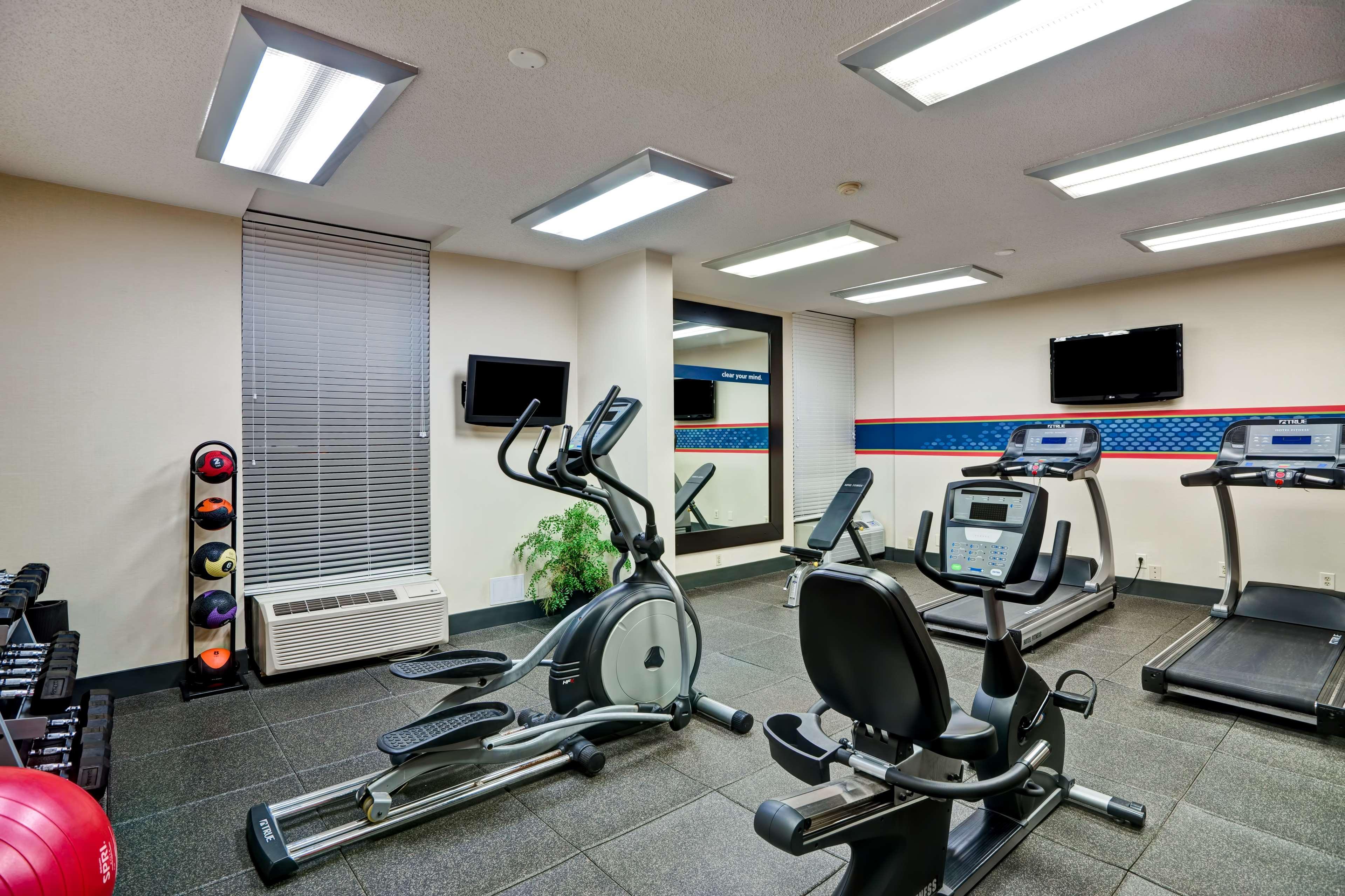 Hampton Inn Моргантаун Екстер'єр фото
