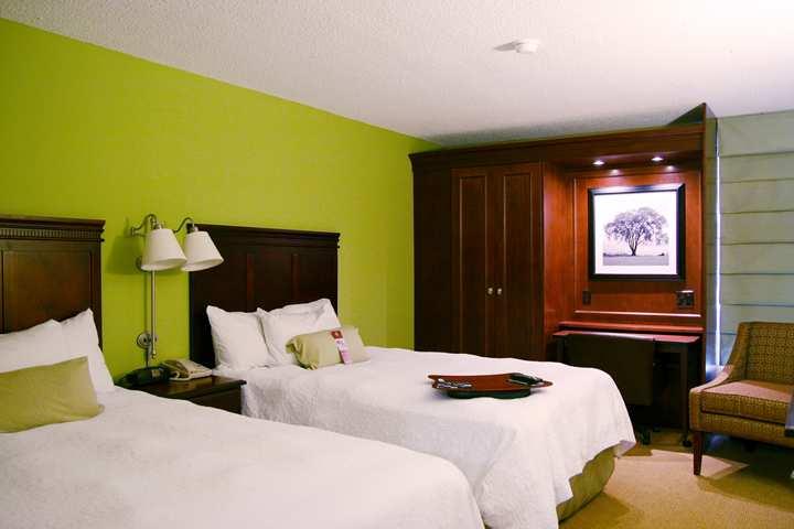 Hampton Inn Моргантаун Екстер'єр фото