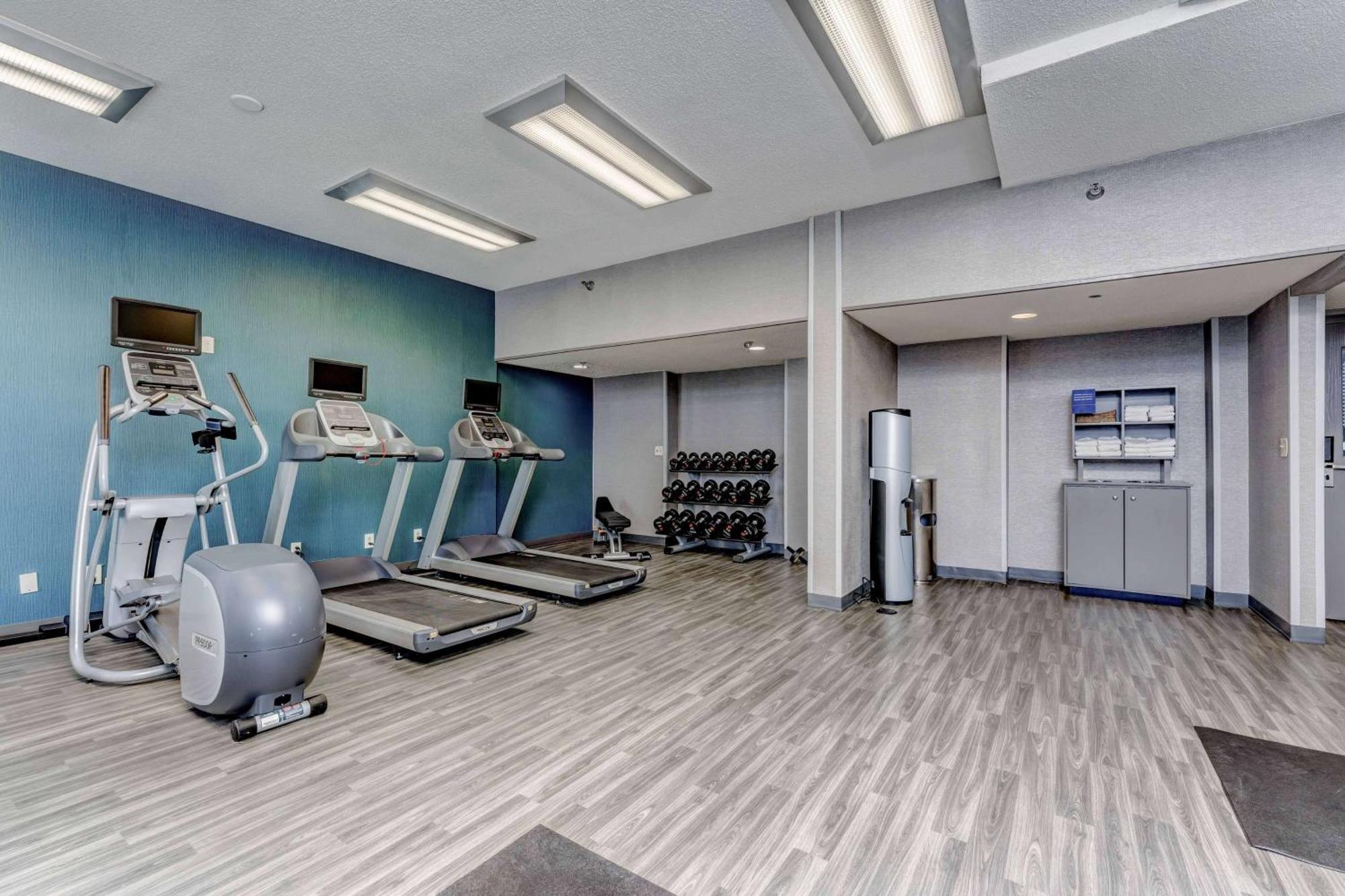Hampton Inn Моргантаун Екстер'єр фото