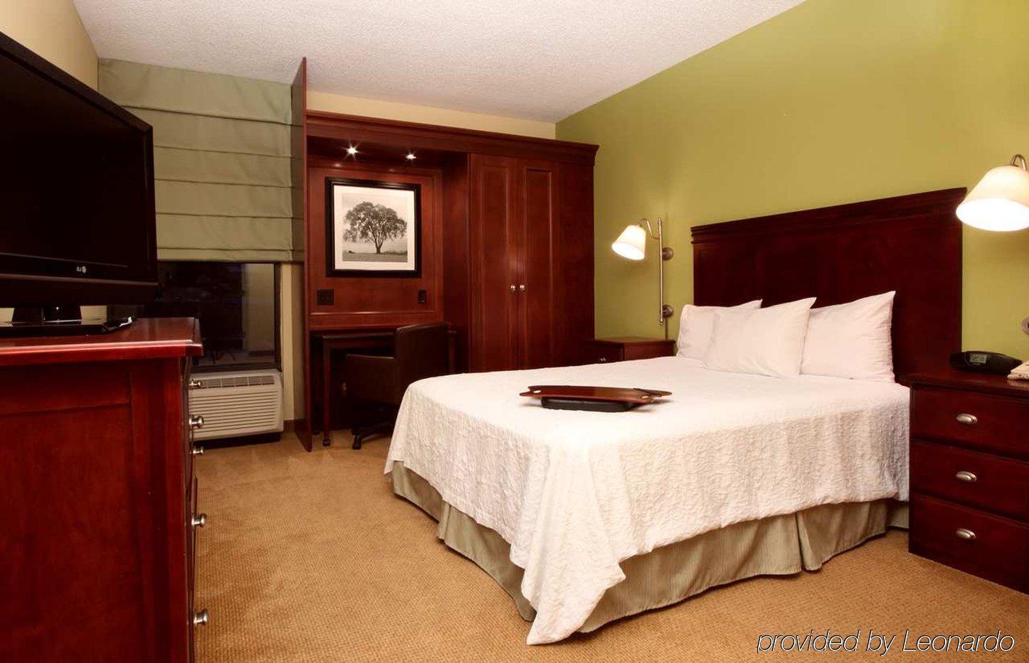 Hampton Inn Моргантаун Екстер'єр фото